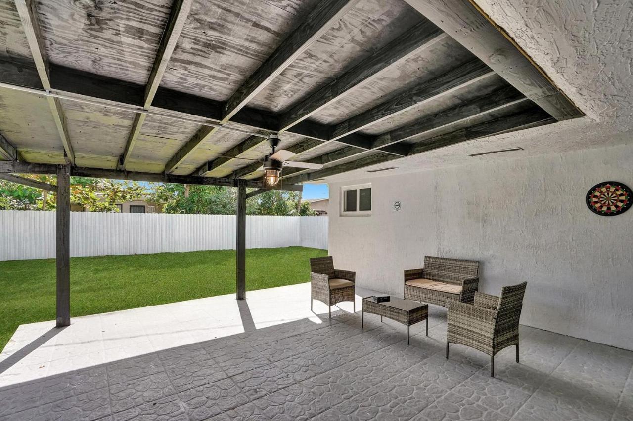 Cryptocabana Miami Luaran gambar