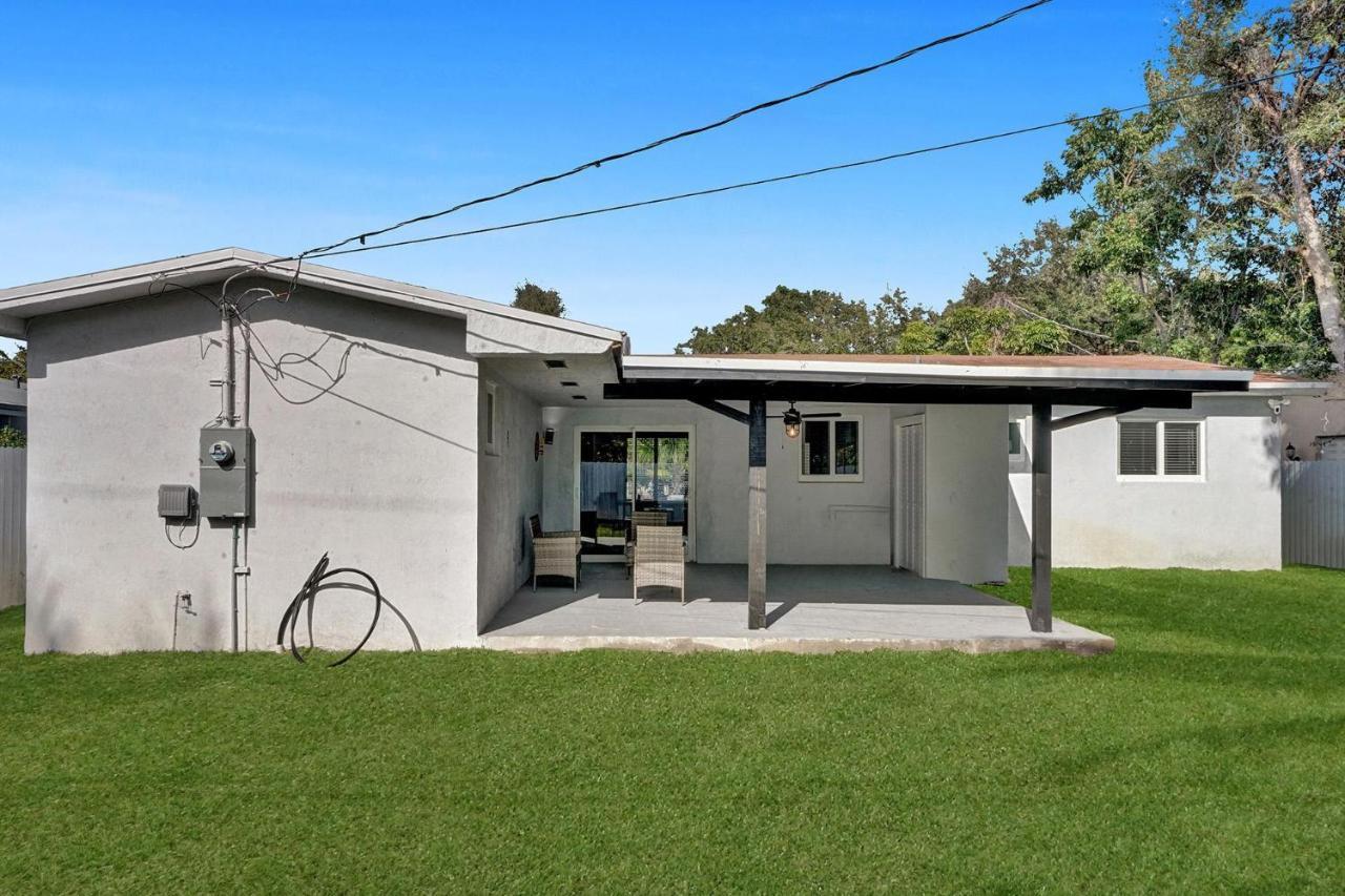Cryptocabana Miami Luaran gambar